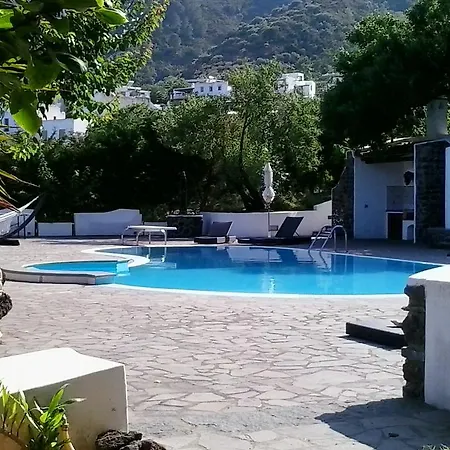 La Rossa Bed and breakfast 3*