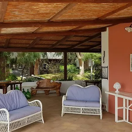 Bed & Breakfast La Rossa 3*
